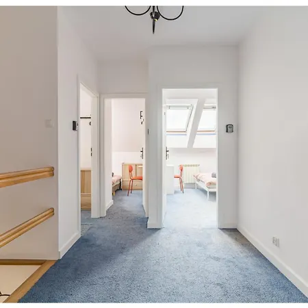 Проживание в семье Sunlight Room - 15 Min To Old Town Gdansk *