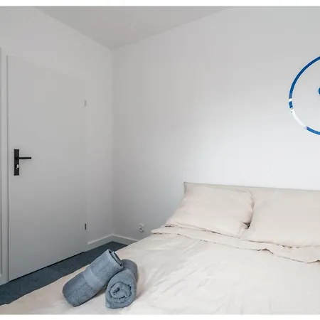 Pansiyon Sunlight Room - 15 Min To Old Town Gdansk *